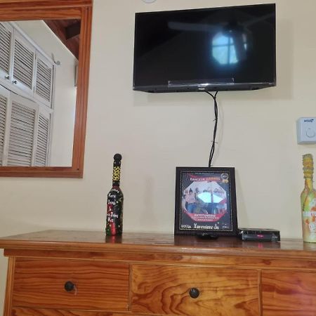 Dancehall Hostel Kingston Ngoại thất bức ảnh