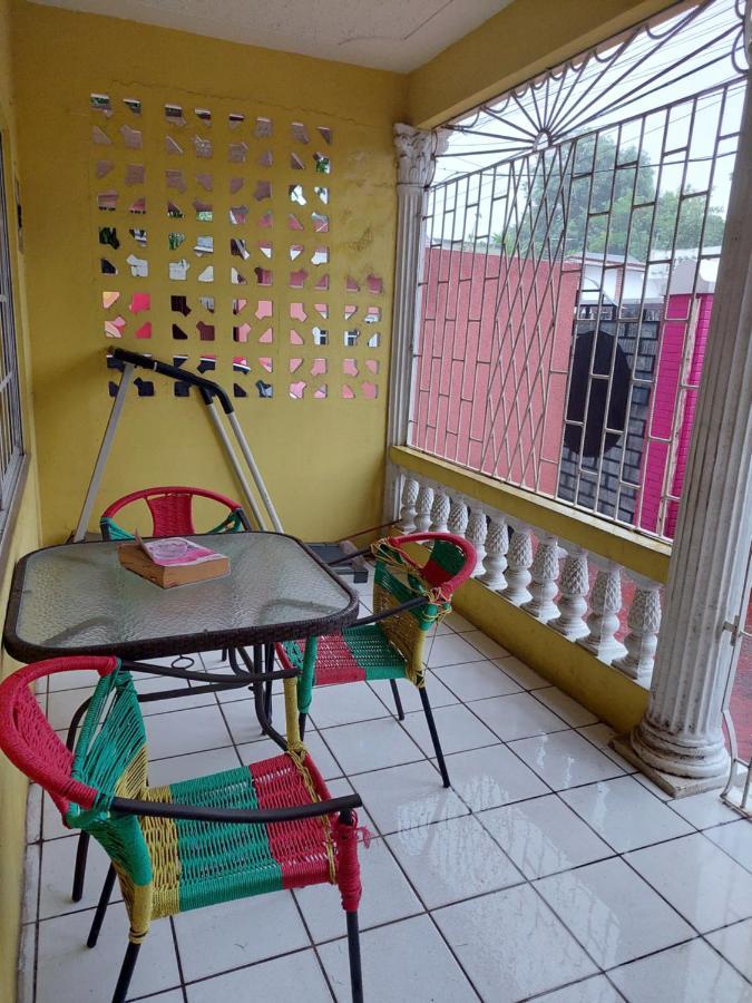 Dancehall Hostel Kingston Ngoại thất bức ảnh