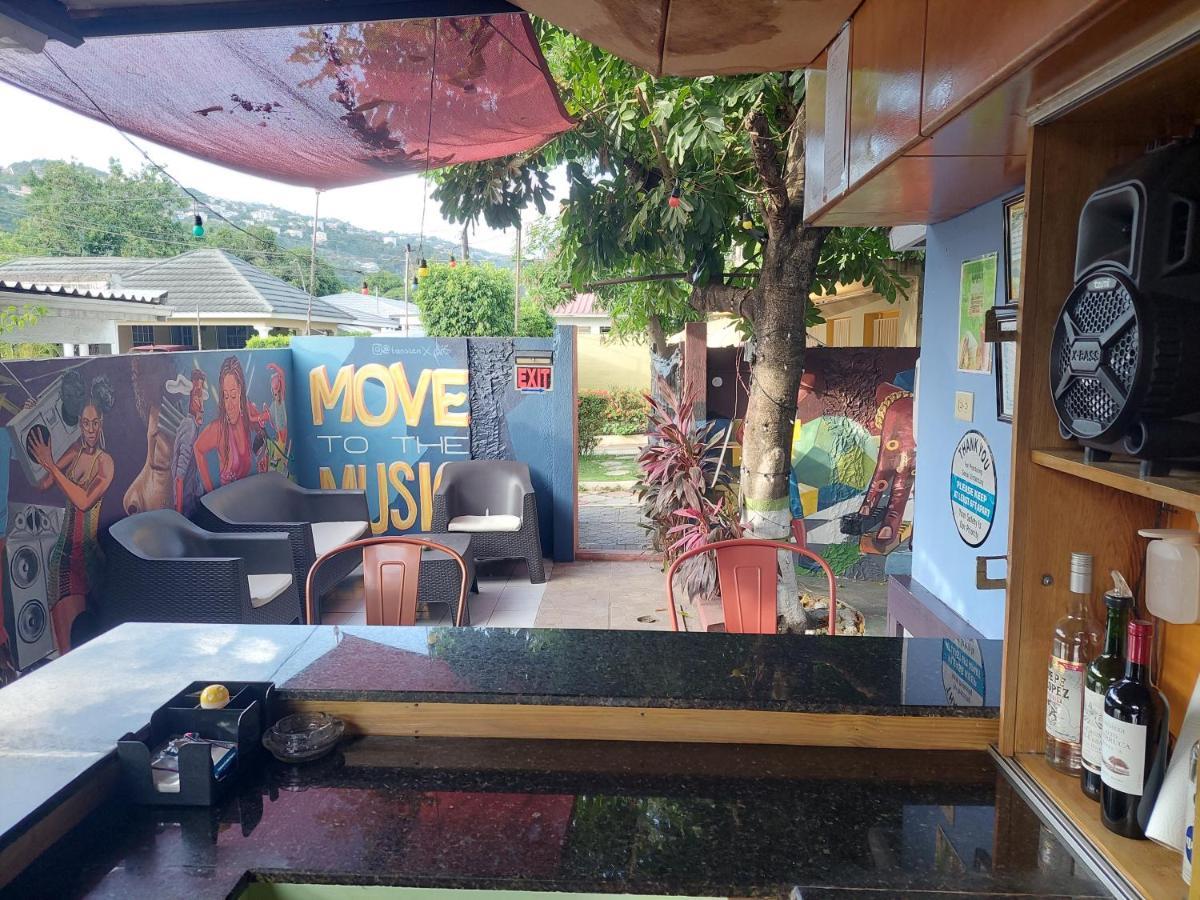 Dancehall Hostel Kingston Ngoại thất bức ảnh