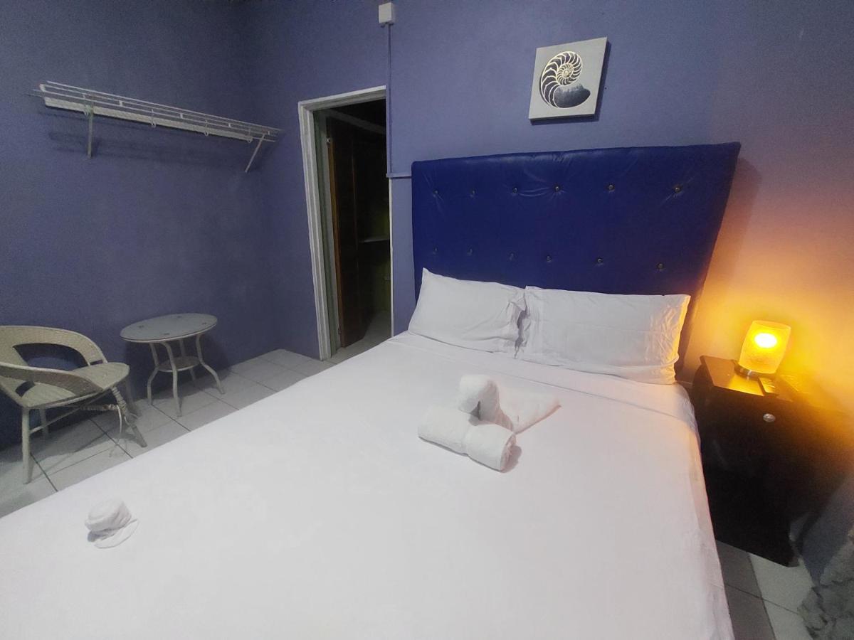 Dancehall Hostel Kingston Ngoại thất bức ảnh