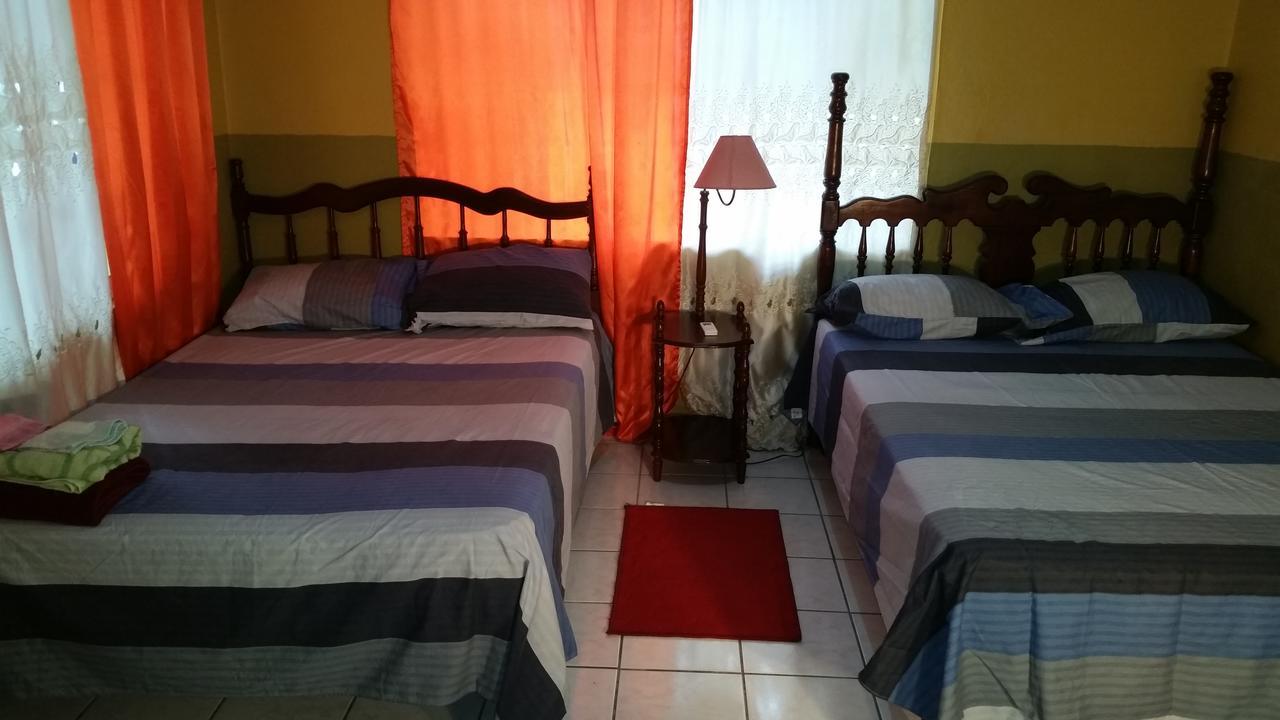 Dancehall Hostel Kingston Ngoại thất bức ảnh