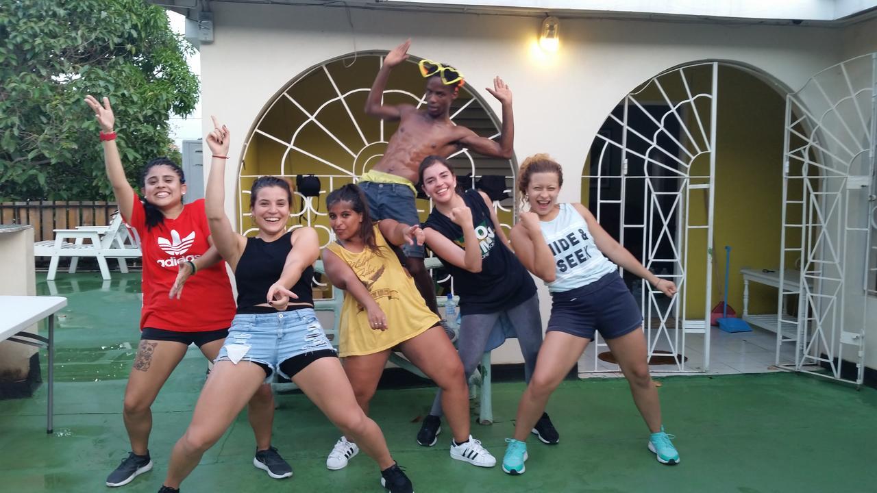 Dancehall Hostel Kingston Ngoại thất bức ảnh