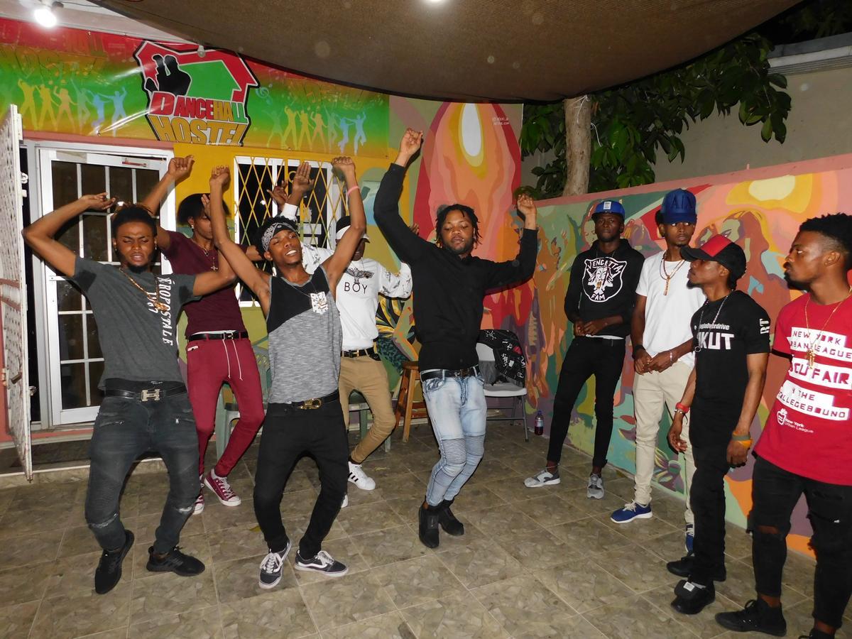 Dancehall Hostel Kingston Ngoại thất bức ảnh